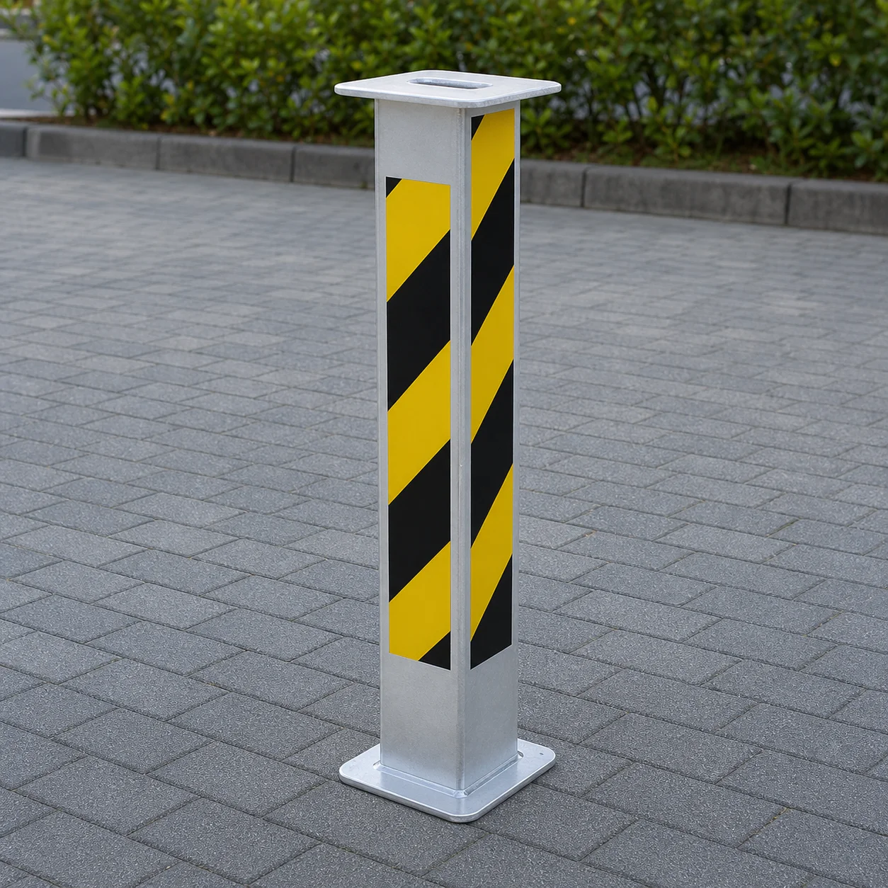 Heavy Duty Telescopic Post product photograph